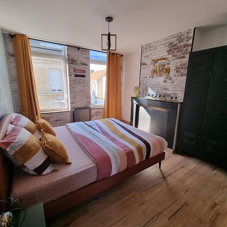 Comme Un Air De Chez Soi Apartamento Calais Exterior foto